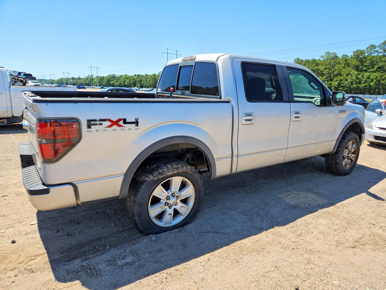 2011 Ford F150 VIN 1FTFW1EF4BKD78129 photo 3