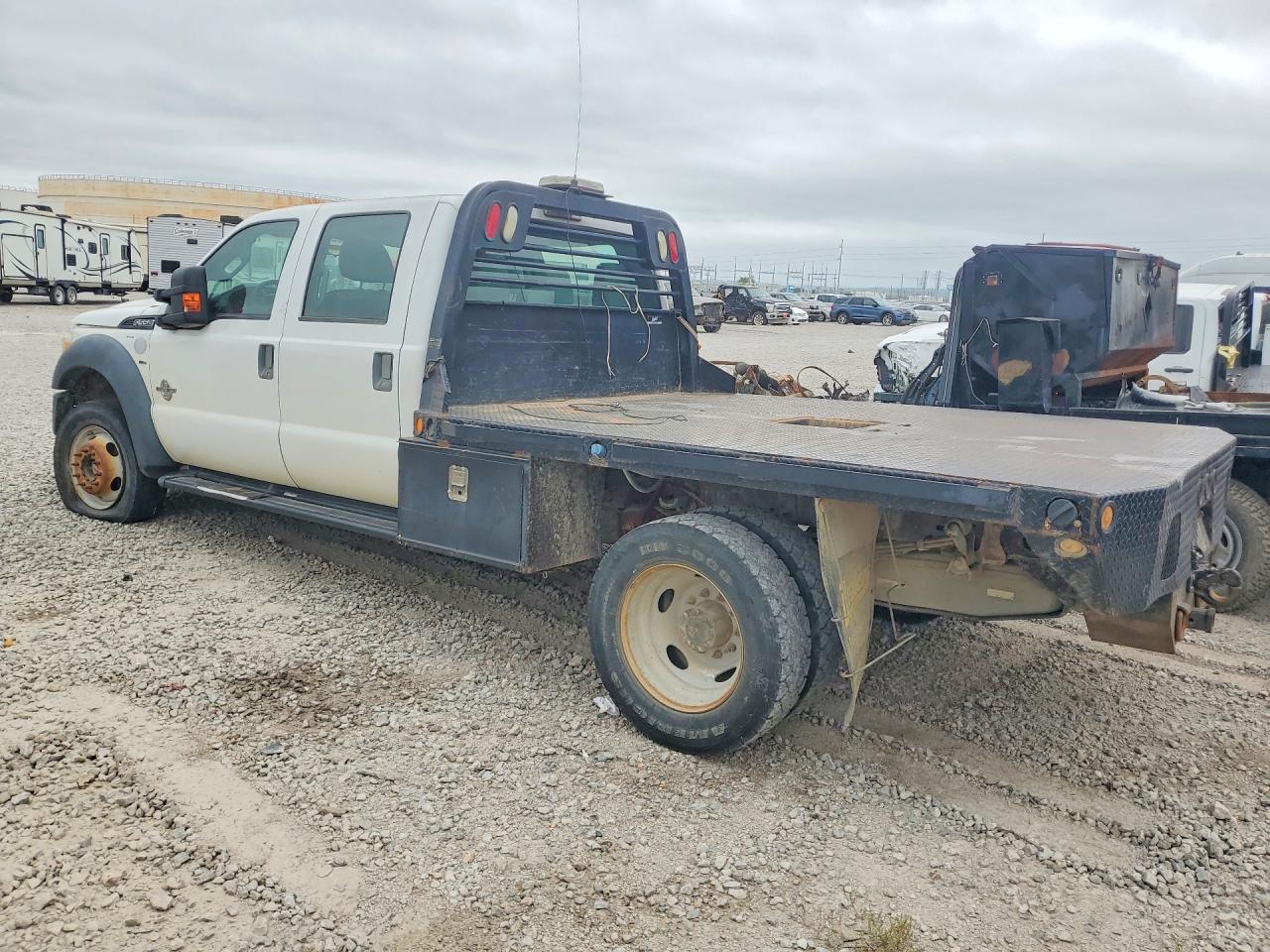 2012 Ford F550 VIN 1FD0W5HTXCEC73461 photo 2