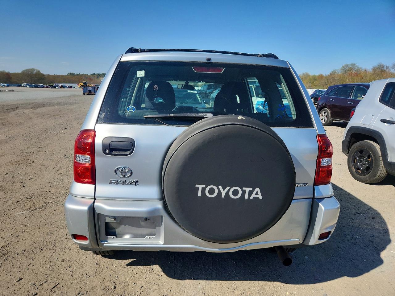 2004 Toyota Rav4 VIN JTEHD20V046017135 photo 6