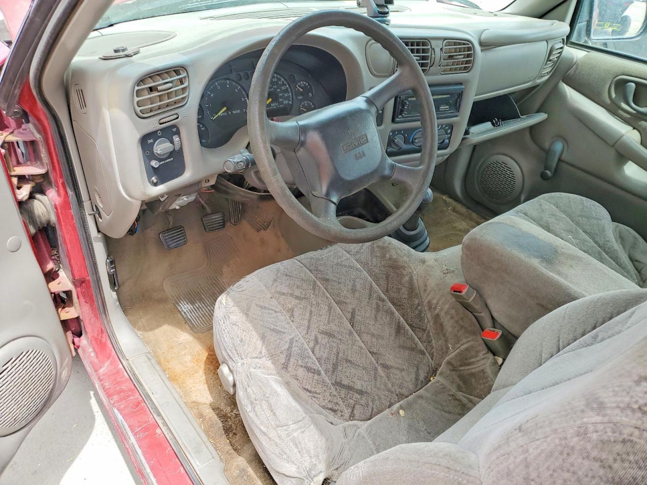 2000 GMC Sonoma VIN 1GTCS1942Y8110774 photo 8