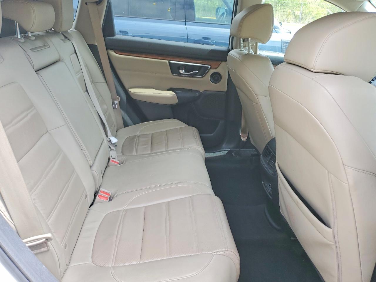 2018 Honda Crv VIN 2HKRW2H85JH665640 photo 11