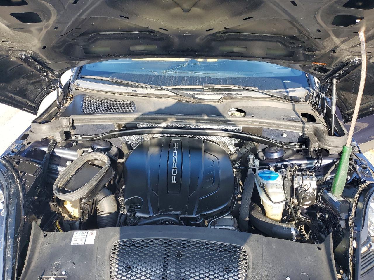 2018 Porsche Macan VIN WP1AA2A51JLB08181 photo 12