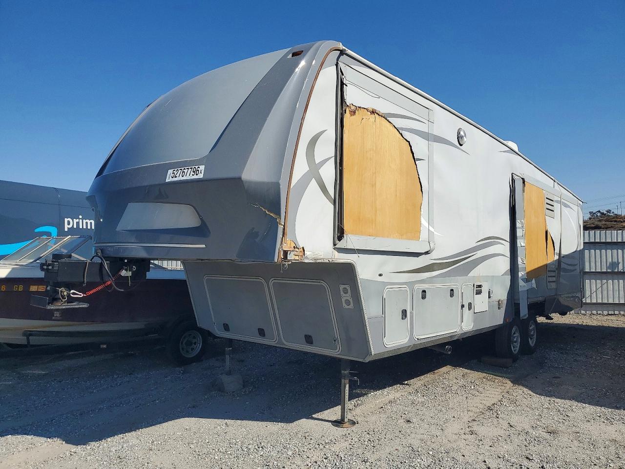 2016 HIGHLAND Recreation VIN 58TFX3523G2024465 photo 2