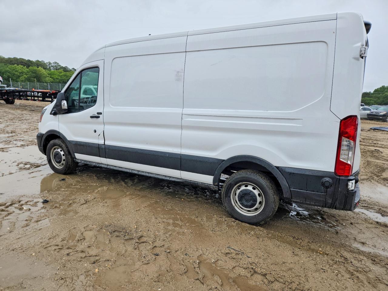 2024 Ford Transit VIN 1FTBR1C8XRKB17544 photo 2