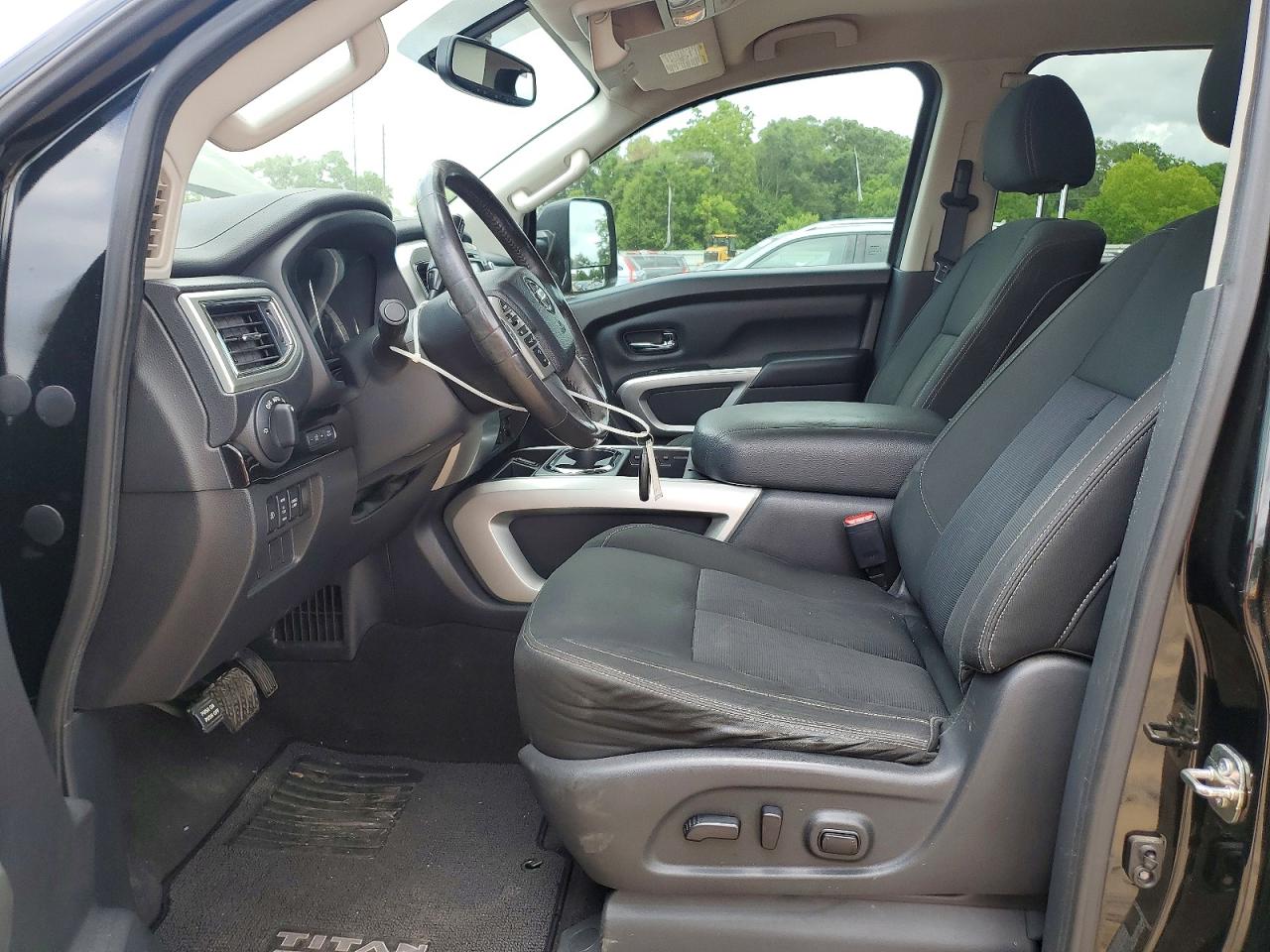 2017 NISSAN TITAN VIN 1N6AA1F23HN549963 photo 7