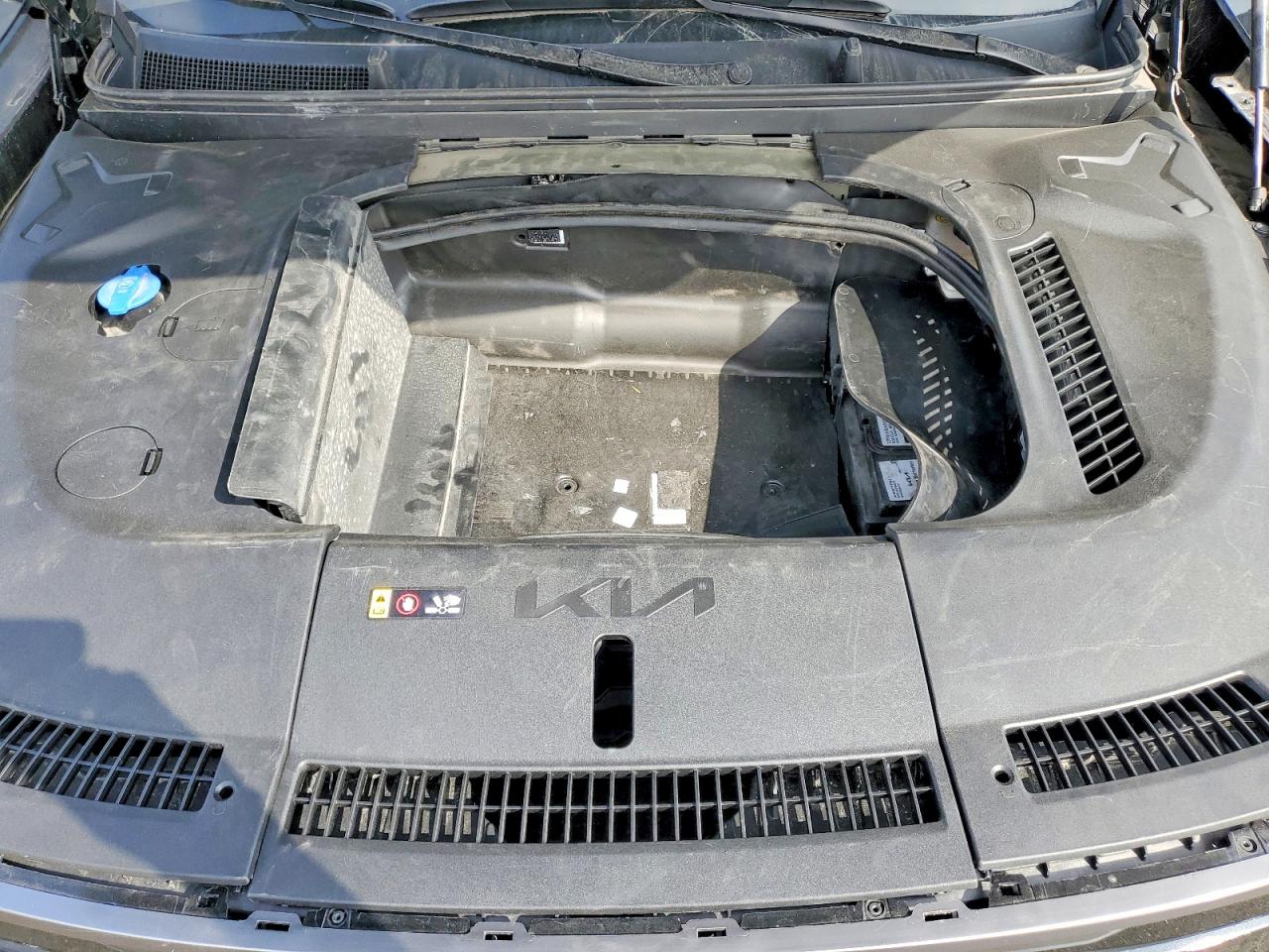 2025 Kia All other VIN 5XYAFFS58SG002445 photo 12