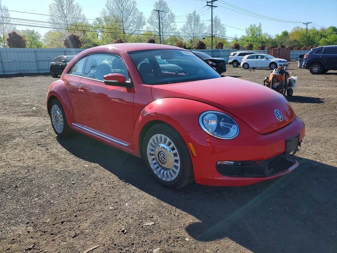 2014 Volkswagen Beetle VIN 3VWJP7AT8EM615463 photo 4