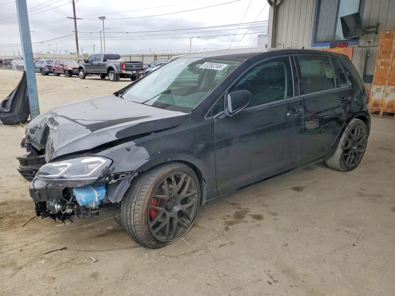2017 Volkswagen Golf VIN 3VW217AU3HM041082 photo 1