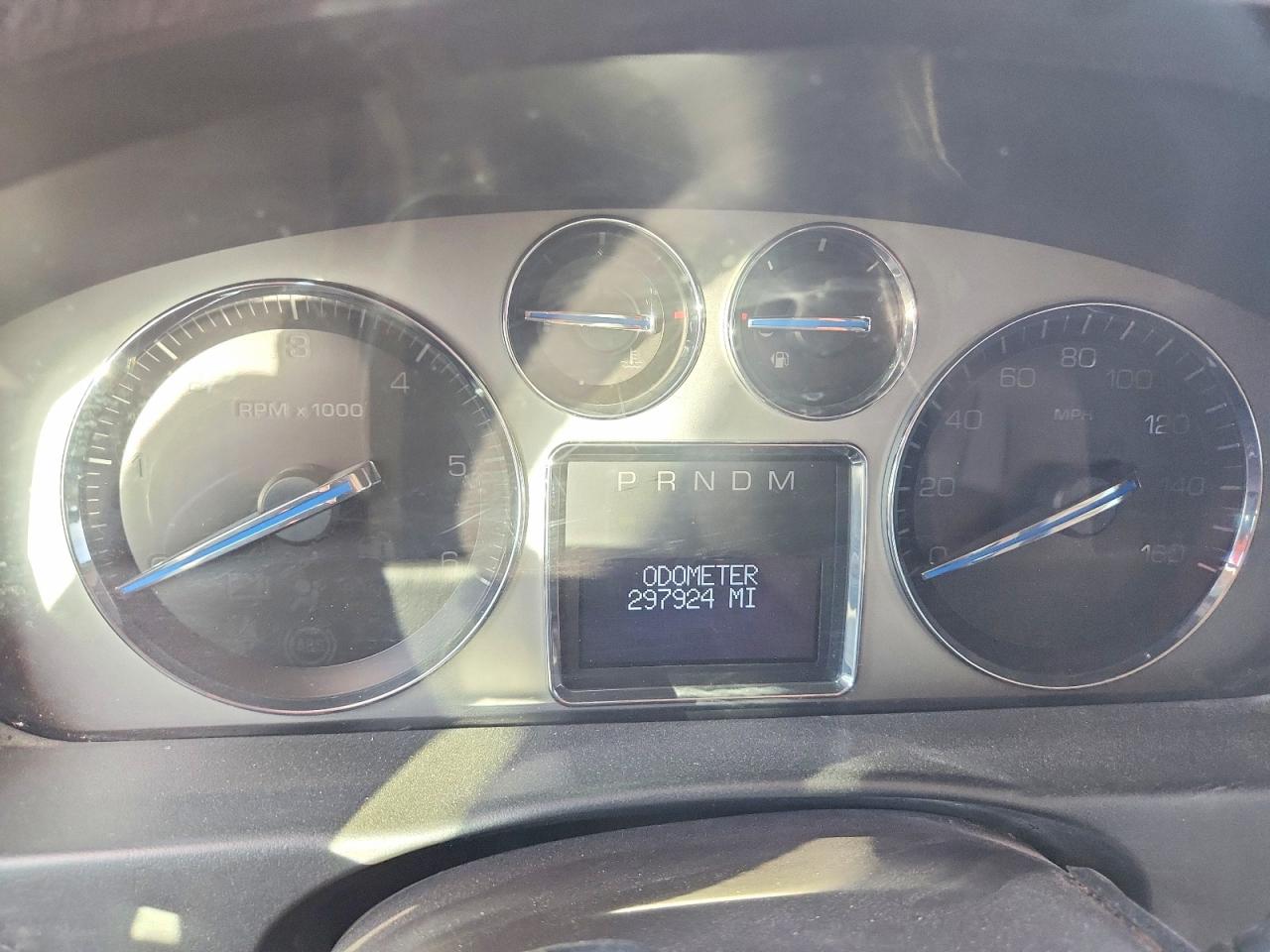 2007 Cadi Escalade VIN 1GYEC63827R290050 photo 9