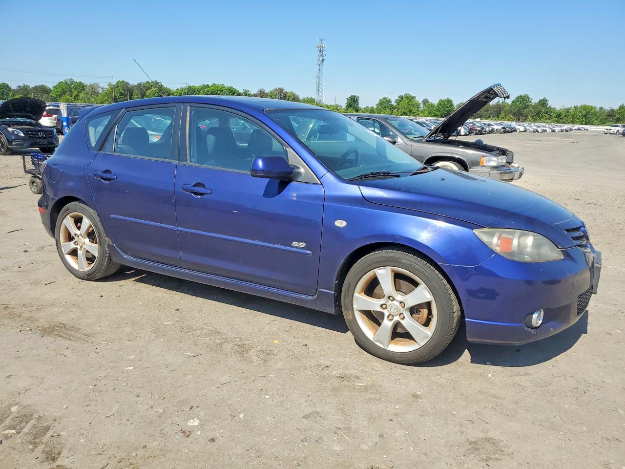 2004 Mazda Mazda3 VIN JM1BK143641150613 photo 4