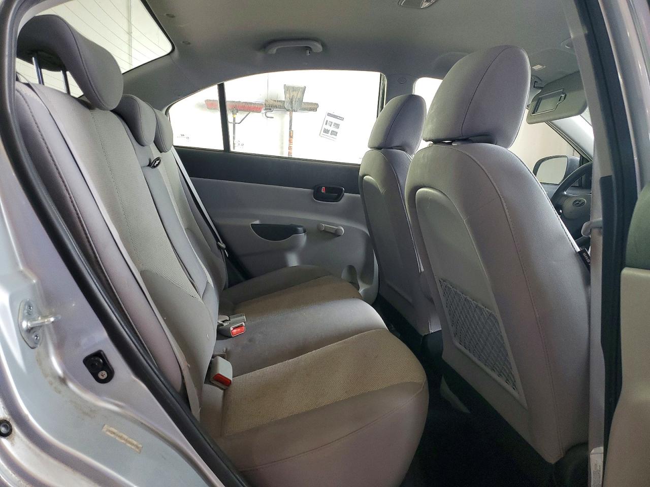 2010 Hyundai Accent VIN KMHCN4AC6AU421256 photo 10
