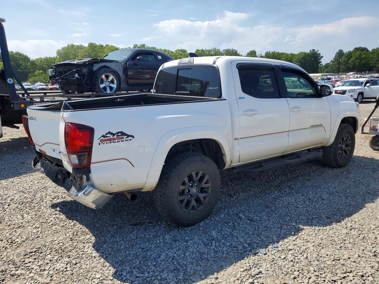 2022 Toyota Tacoma VIN 3TMAZ5CN0NM171365 photo 3
