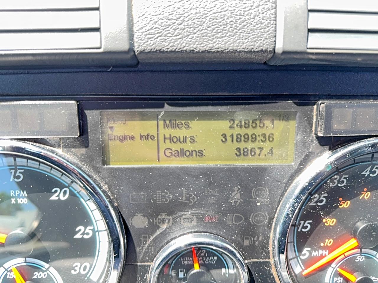 2015 FREIGHTLINER All other VIN 3AKJGLD56FSGF3152 photo 11