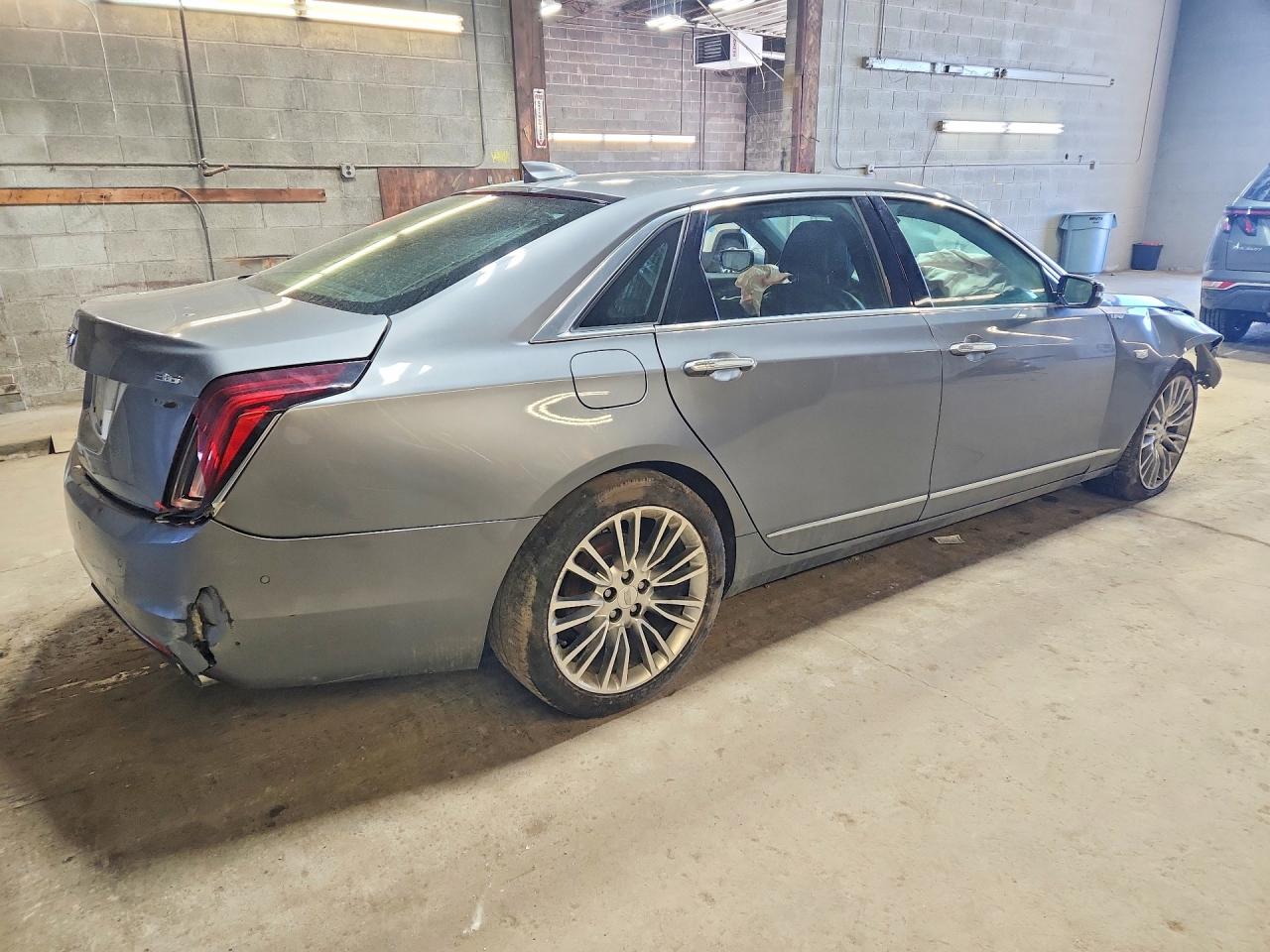 2018 Cadillac Ct6 VIN 1G6KG5RS4JU137767 photo 3