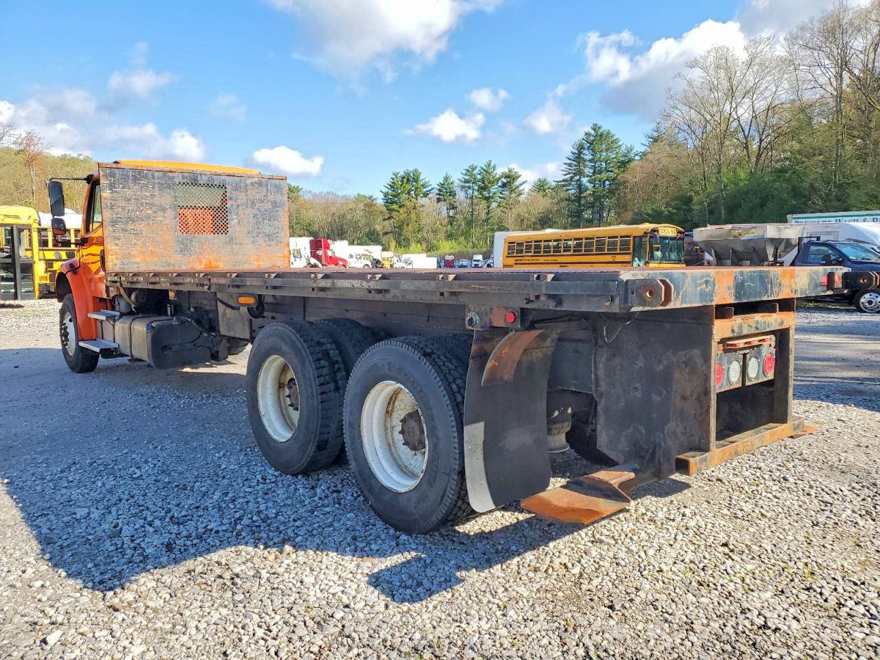 2016 FREIGHTLINER All other VIN 1FVHCYCY5GHHB4568 photo 3