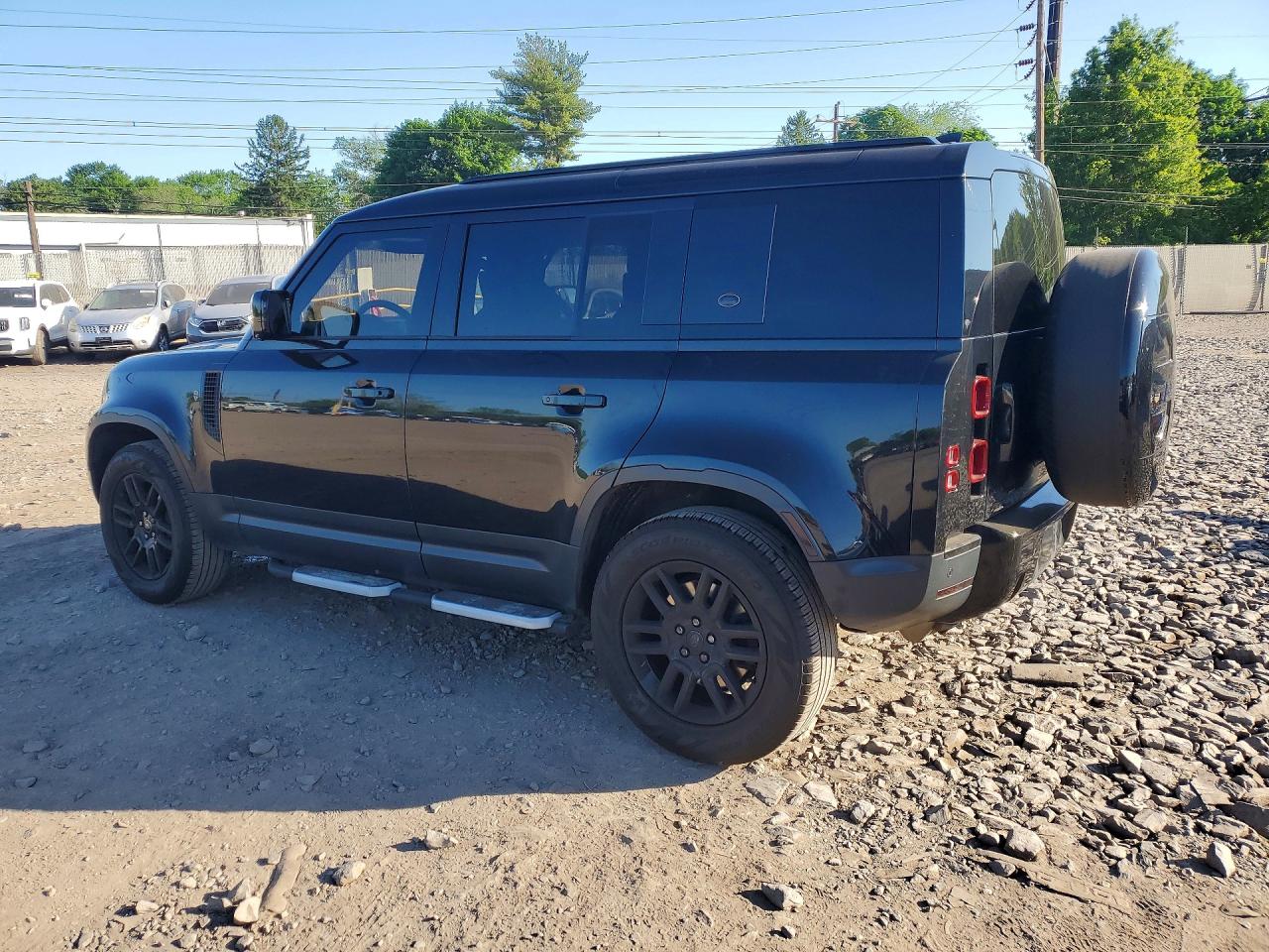2022 LAND Defender VIN SALEP7RUXN2080699 photo 2