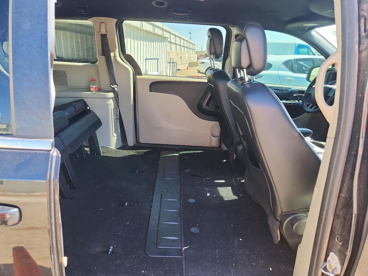 2019 Dodge Caravan VIN 2C4RDGCGXKR562882 photo 11