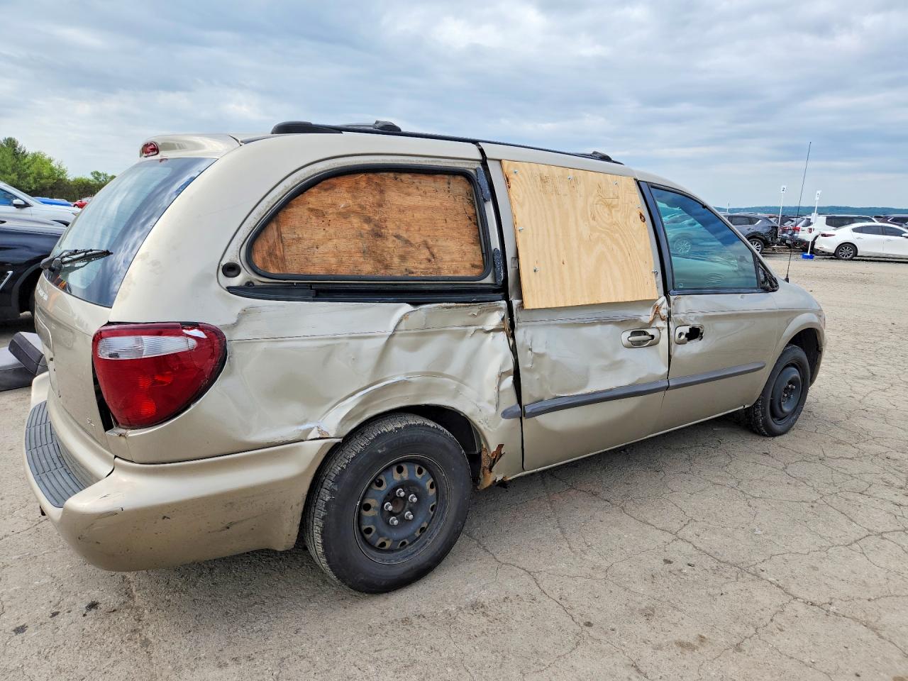2002 Dodge Caravan VIN 1B8GP34372B583718 photo 3