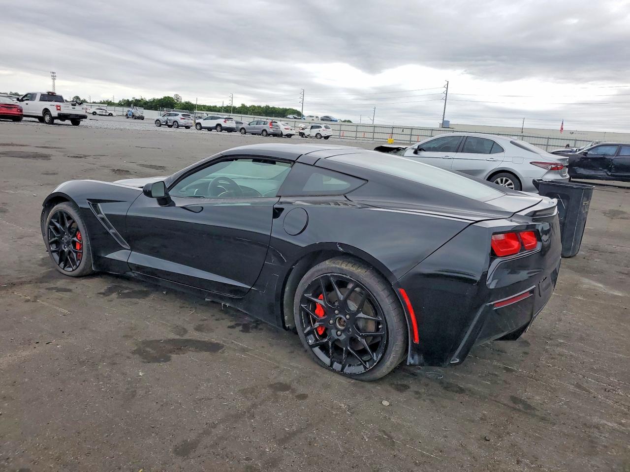 2019 Chevrolet Corvette VIN 1G1YM2D76K5107451 photo 2