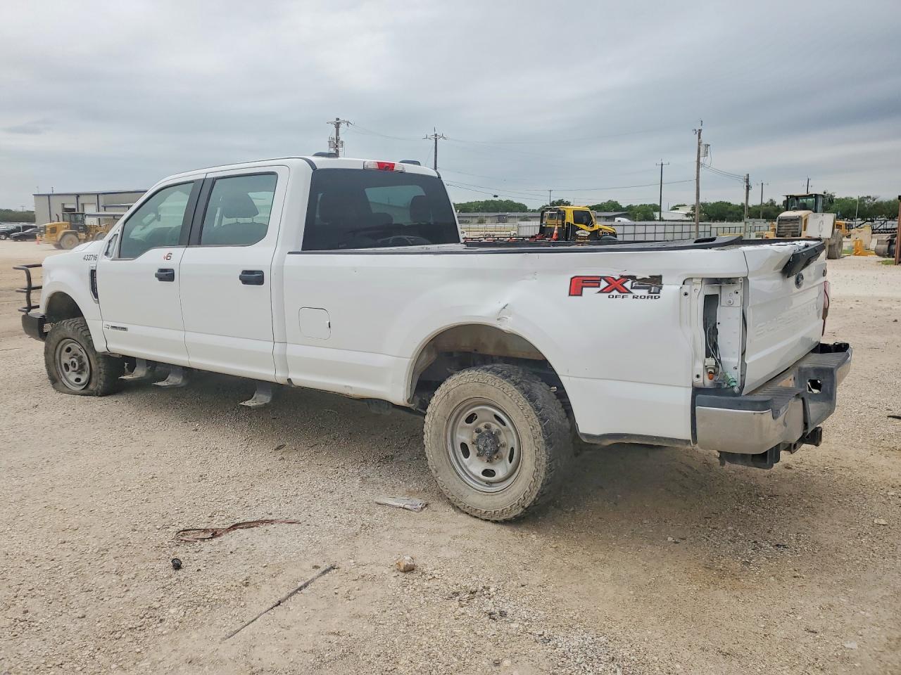 2022 Ford F250 VIN 1FT7W2BT9NEC47480 photo 2