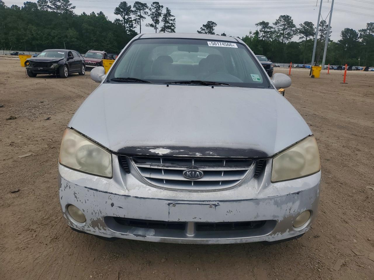 2005 Kia Spectra VIN KNAFE121X55167996 photo 5