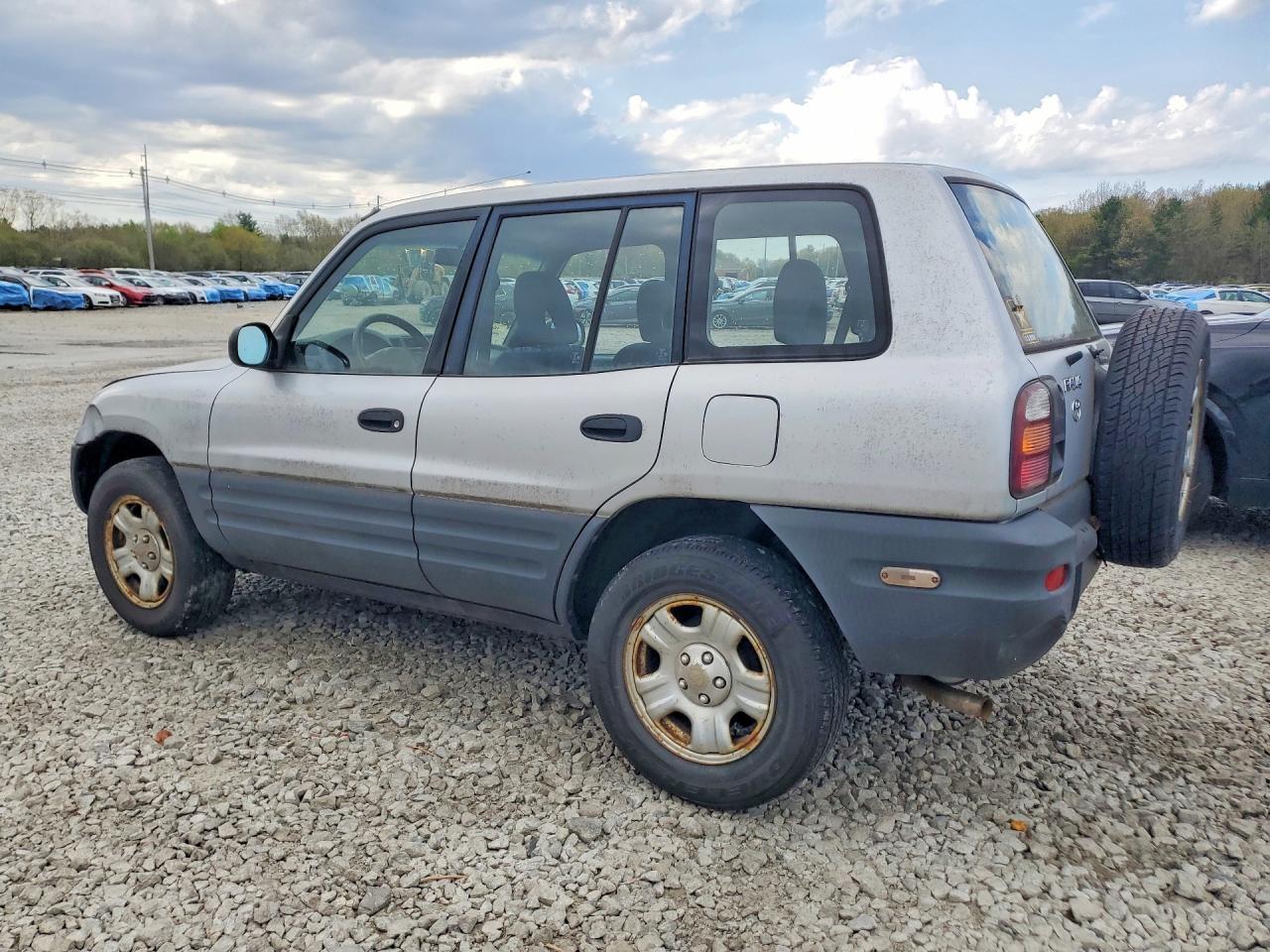 1998 Toyota Rav4 VIN JT3HP10V1W0174298 photo 2