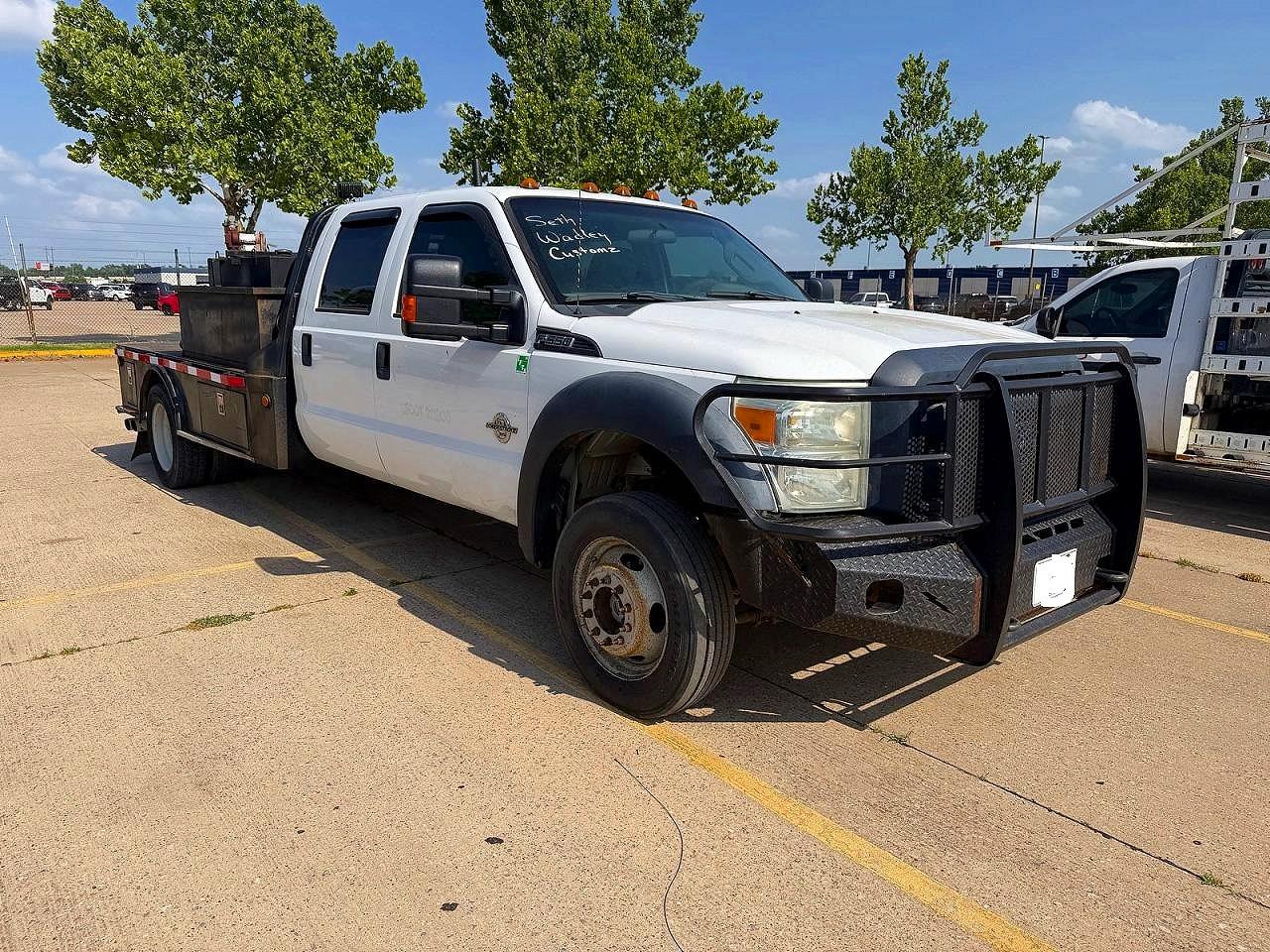 2015 Ford F550 VIN 1FD0W5HT8FEA58634 photo 1