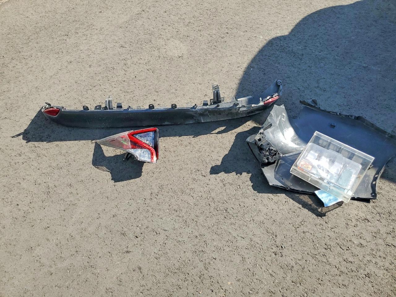 2019 Toyota Prius VIN JTDKARFU6K3079406 photo 12