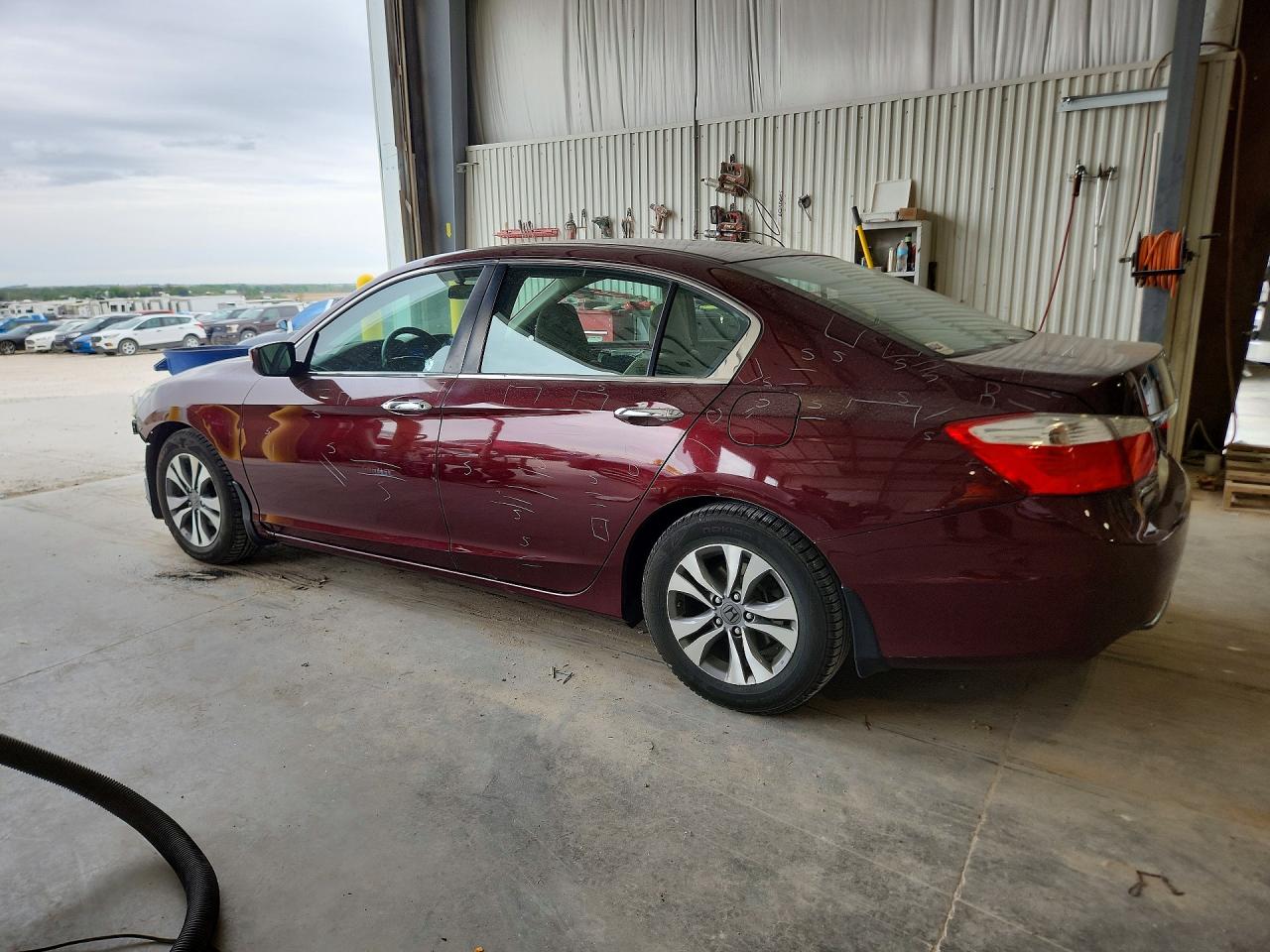 2015 Honda Accord VIN 1HGCR2F36FA055301 photo 2