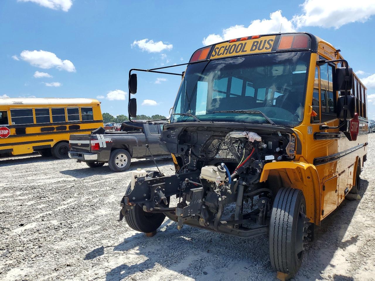 2019 FREIGHTLINER All models VIN 4UZABRFC3KCKH2782 photo 2