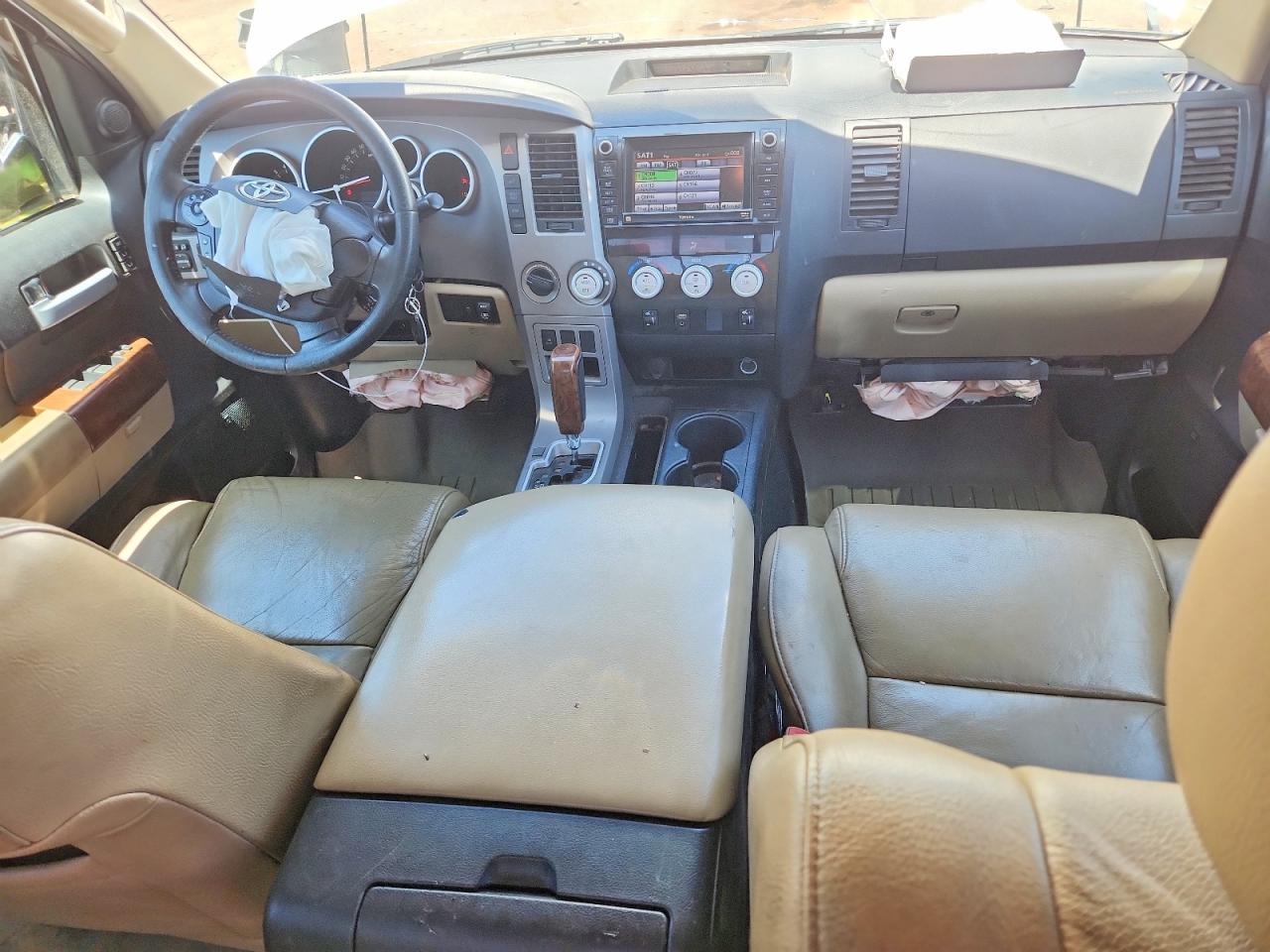 2012 Toyota Tundra VIN 5TFBY5F1XCX253613 photo 8