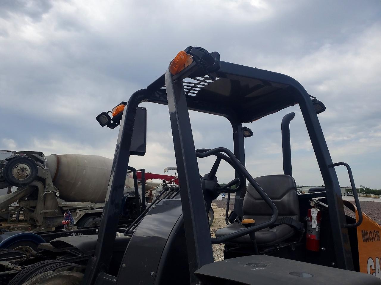2023 CASE Forklift VIN JJGN580HLPC788994 photo 10