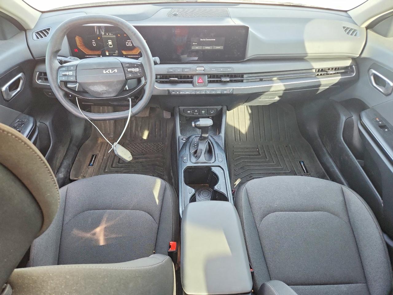 2025 Kia All other VIN 3KPFT4DE3SE072965 photo 8
