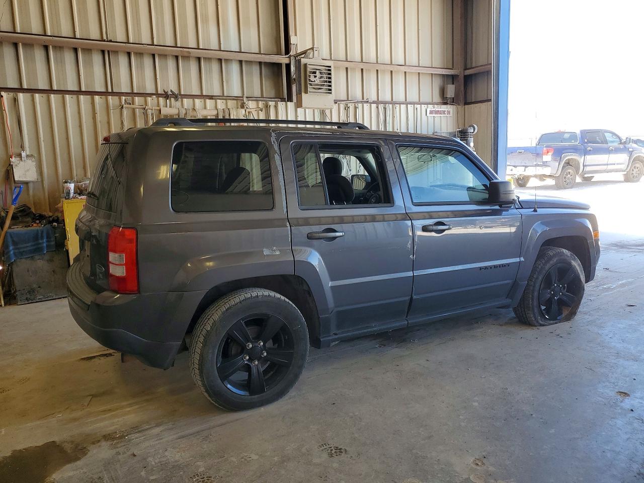 2015 Jeep Patriot VIN 1C4NJPBA0FD377317 photo 3