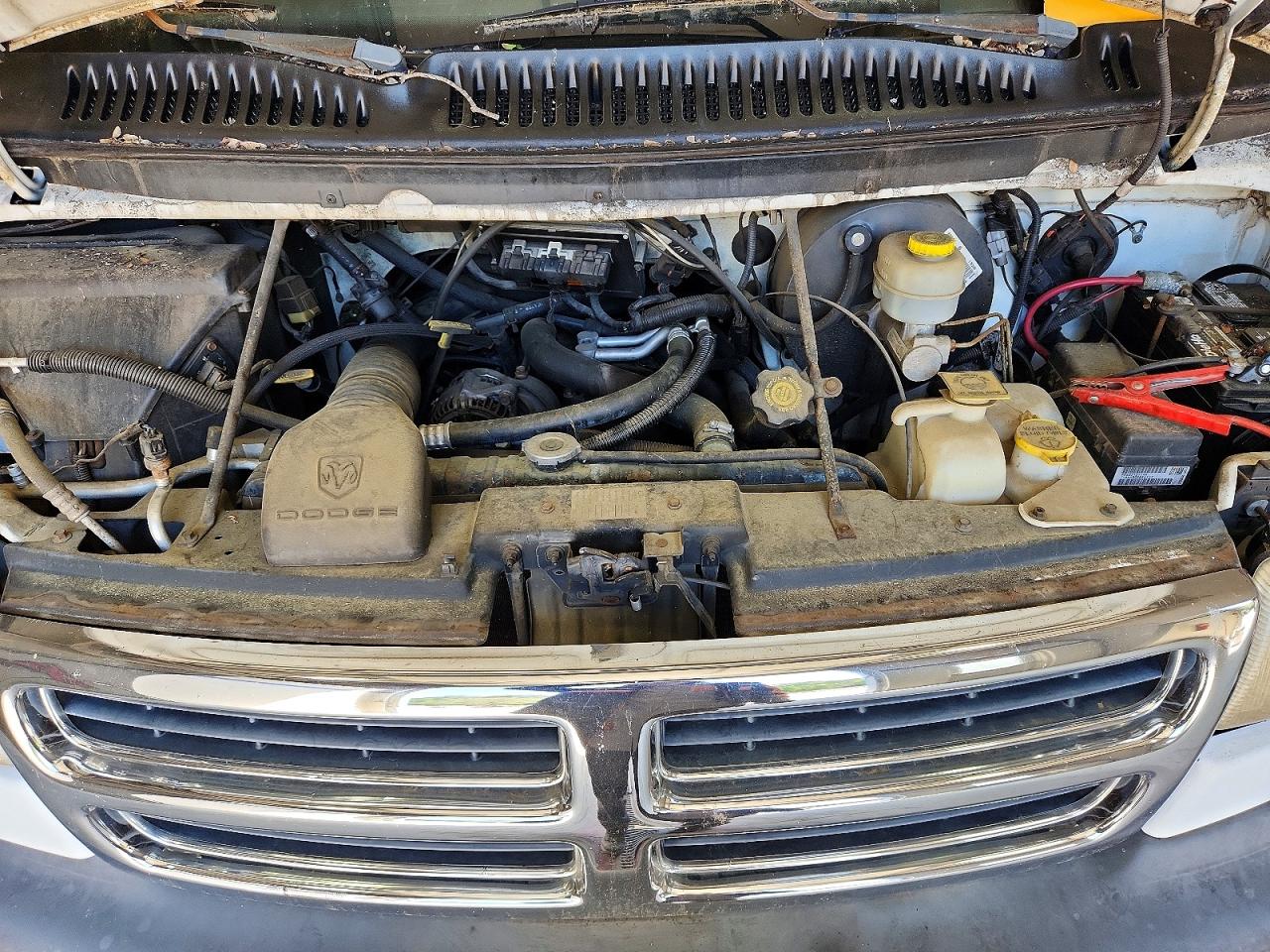 1999 Dodge B series VIN 2B6KB31Z6XK524395 photo 12