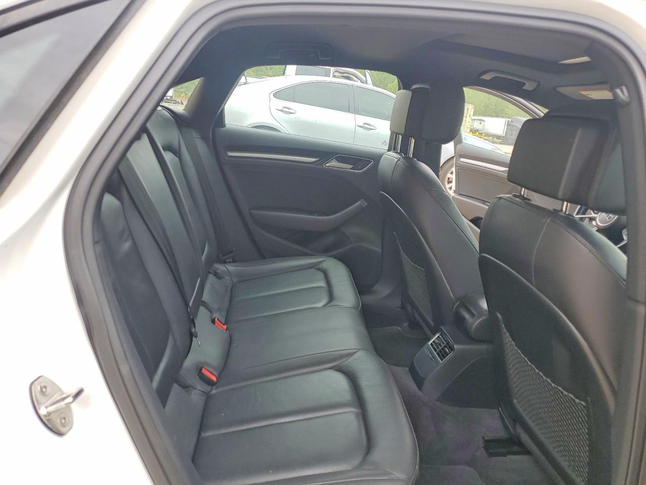 2018 Audi A3 VIN WAUAUGFF4J1072633 photo 10