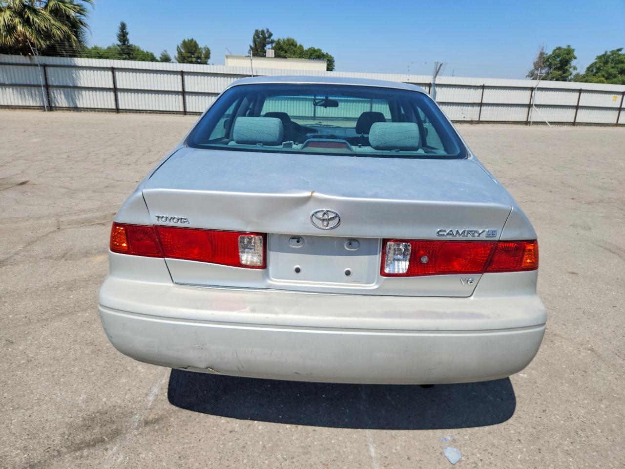 2001 Toyota Camry VIN 4T1BF22K61U968238 photo 6