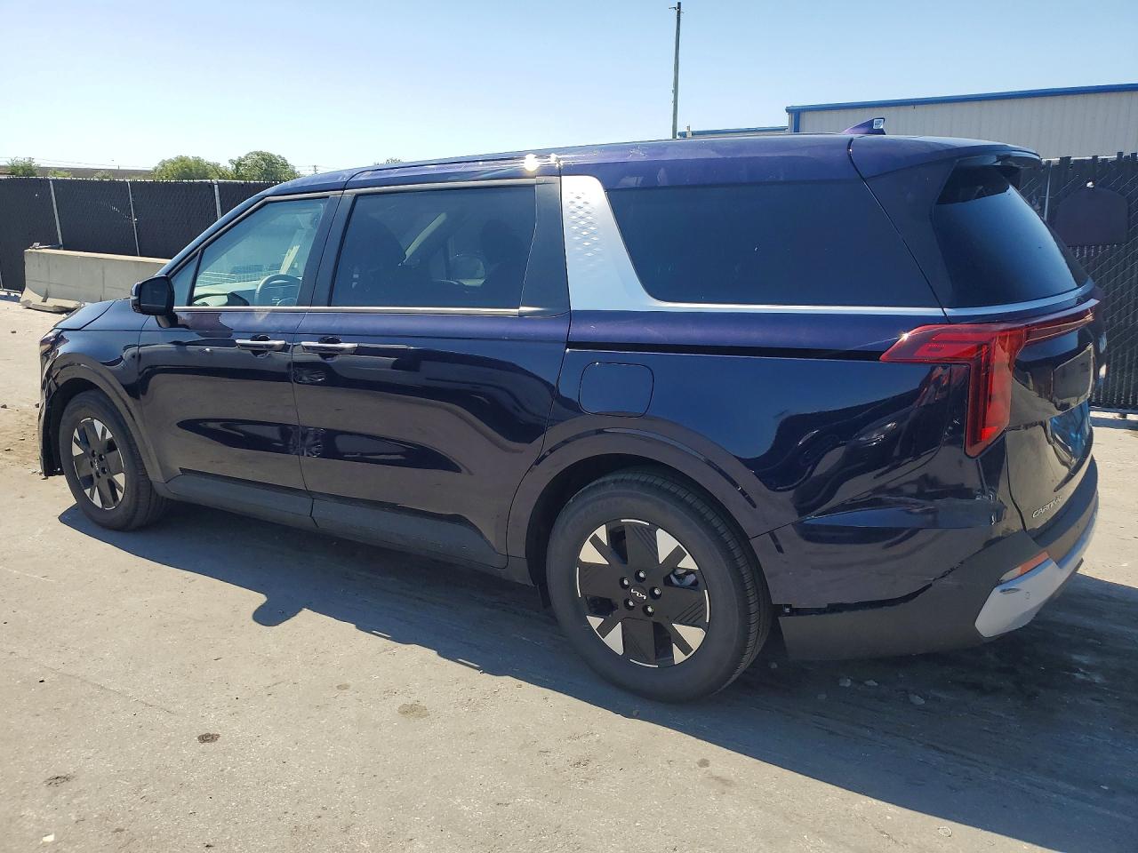 2026 Kia All other VIN KNDNB5KA6T6130837 photo 2