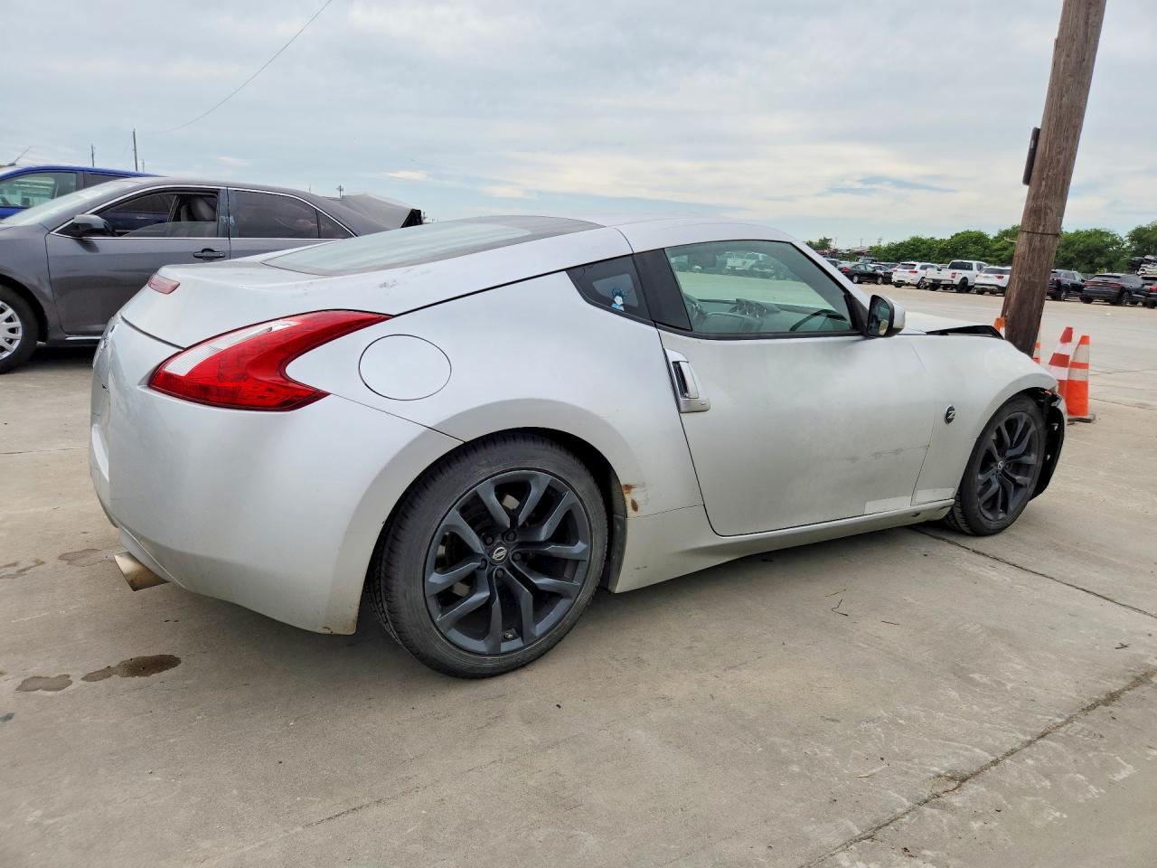 2015 Nissan 370z VIN JN1AZ4EH5FM444141 photo 3
