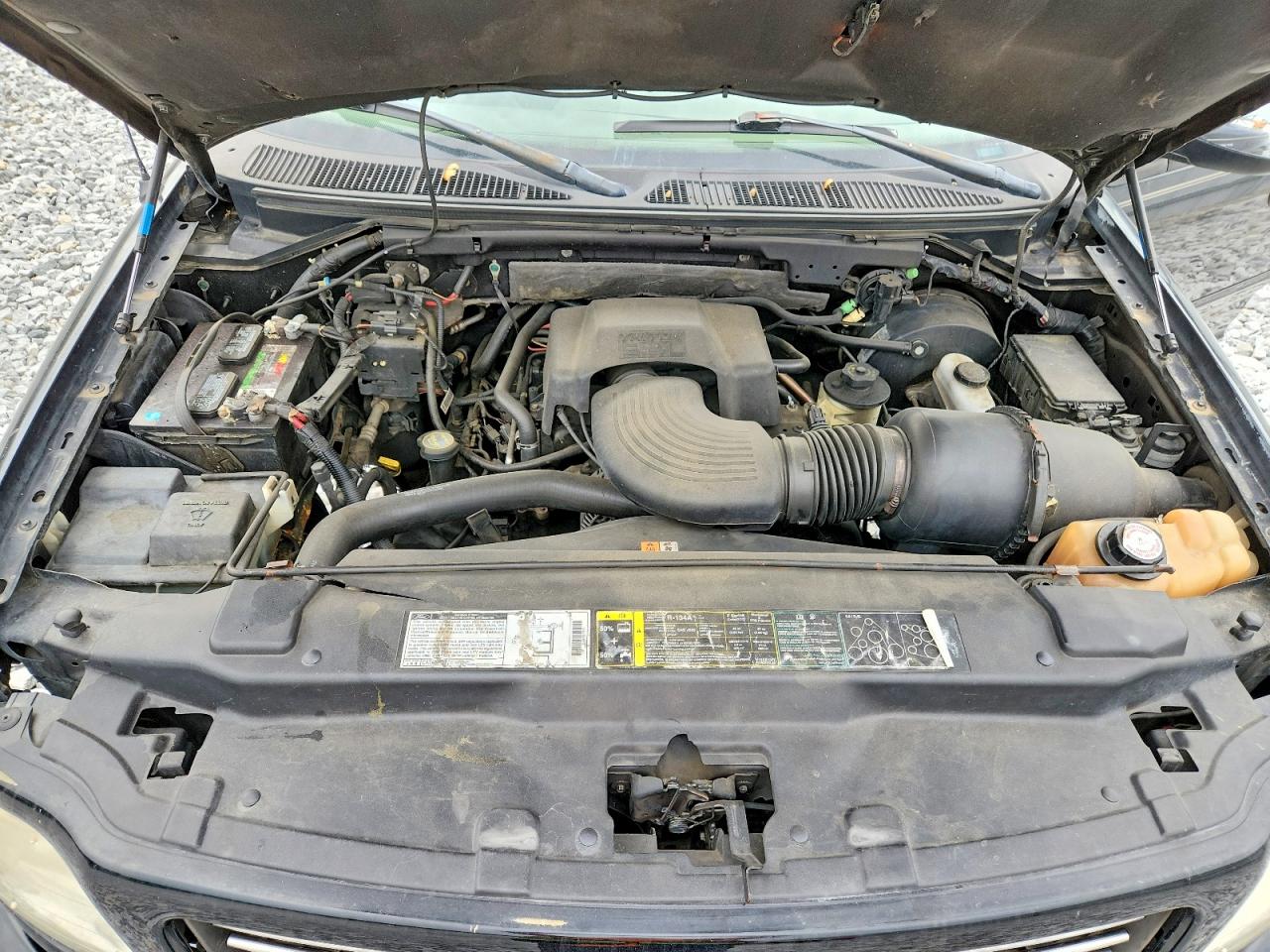 2002 Ford F150 VIN 1FTRW07L42KA48663 photo 11