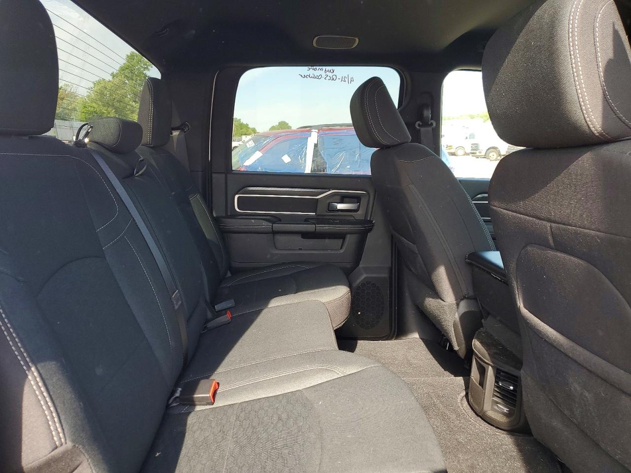 2026 Ram 2500 VIN 3C6UR5DJ9TG236922 photo 10