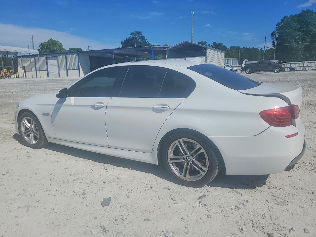 2015 BMW 5 series VIN WBA5A5C51FD516535 photo 2