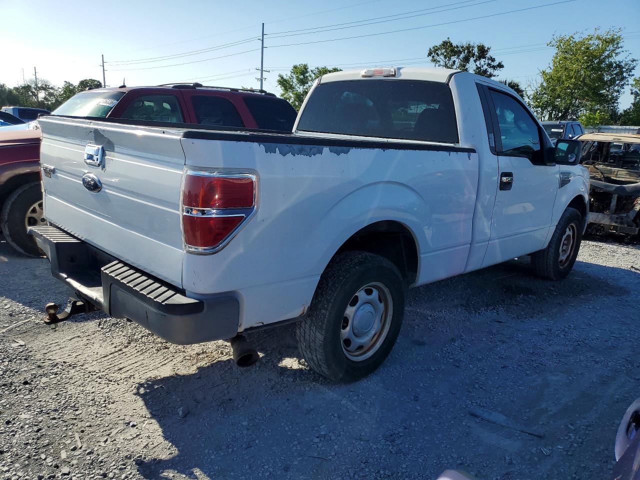 2010 Ford F150 VIN 1FTMF1CW5AKB37351 photo 3