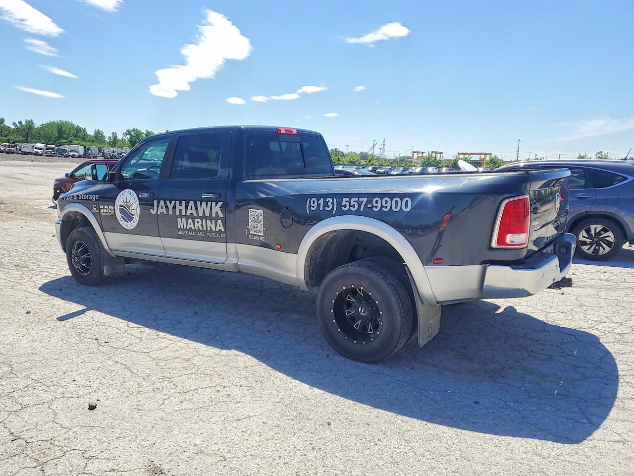 2016 Ram 3500 VIN 3C63RRJLXGG365914 photo 2