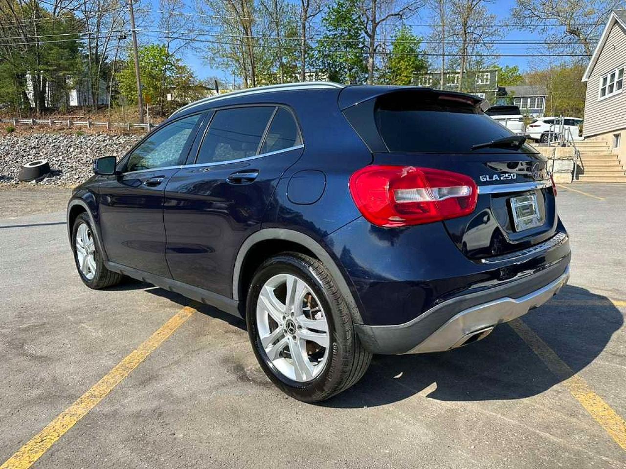 2018 MERCEDES-BENZ Gla-class VIN WDCTG4GB9JJ495022 photo 2