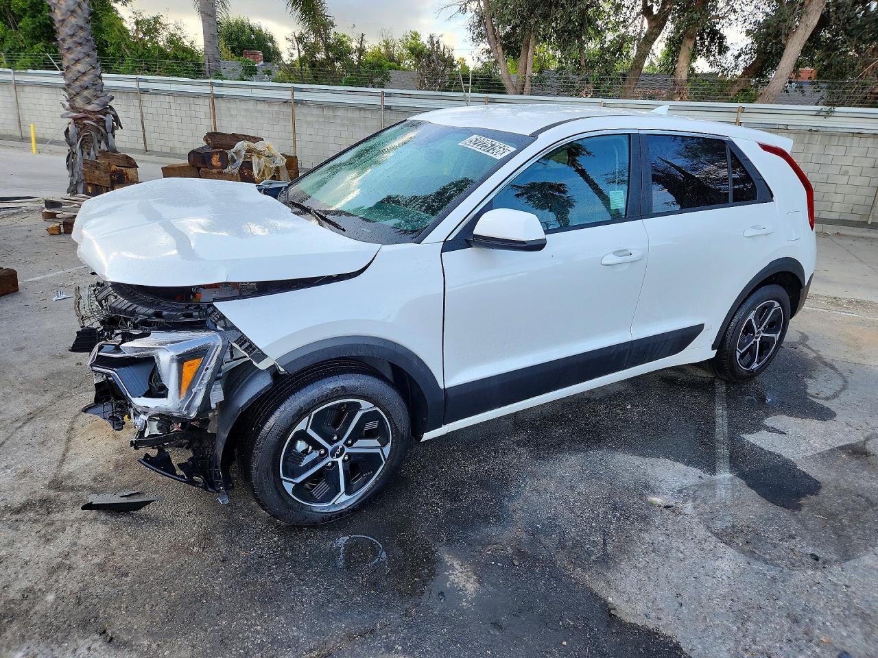2026 Kia Niro VIN KNDCP3LE3T5330952 photo 1