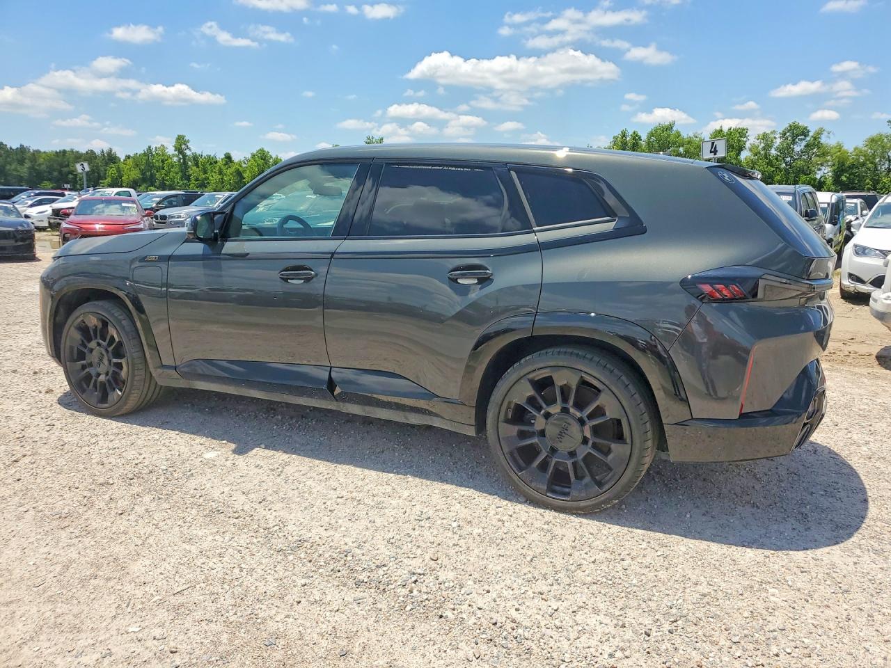 2025 BMW Xm VIN 5YM23CS06S9Z37228 photo 2
