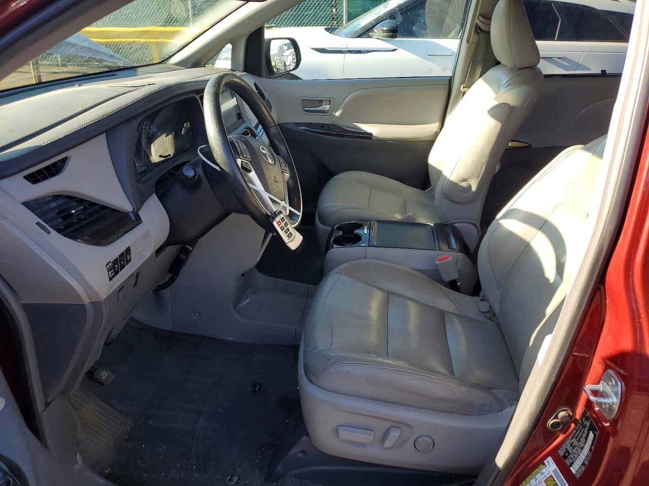 2015 Toyota All models VIN 5TDDK3DC3FS095693 photo 7