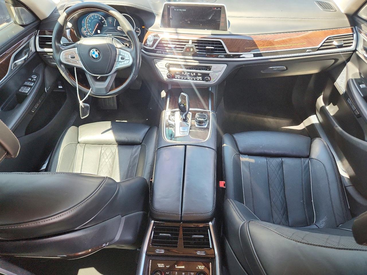 2016 BMW 7 series VIN WBA7F0C59GGM20875 photo 8