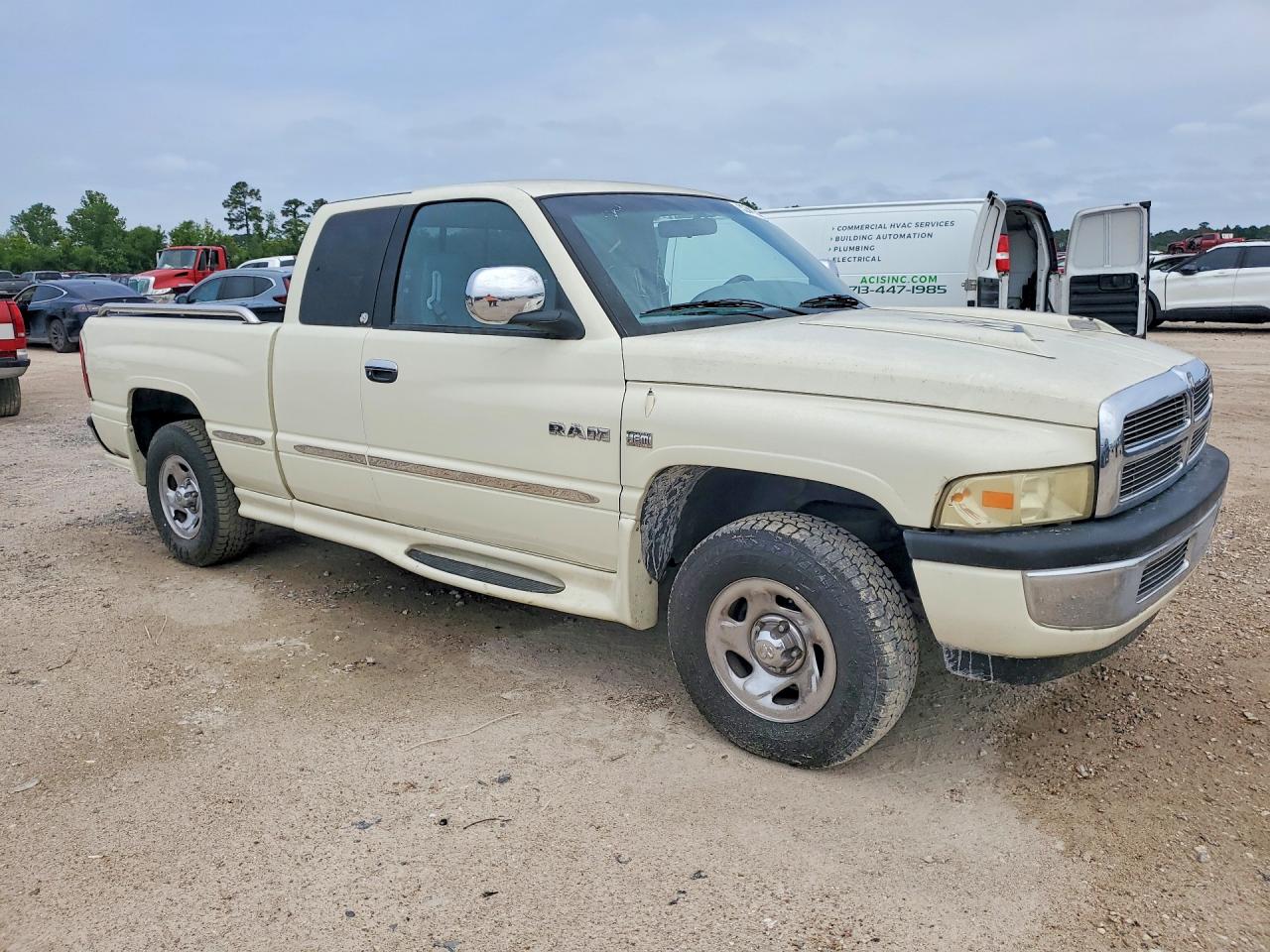 1999 Dodge All models VIN 3B7HC12Y6XG100564 photo 4